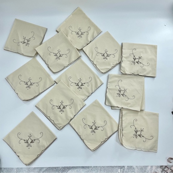 Vintage Other - 12 Vintage linen ecru and gray embroidered neutral dinner napkins